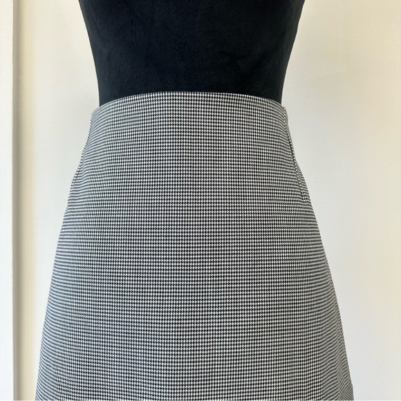 Balenciaga | Houndstooth Godet Midi Skirt - Picture 9 of 12